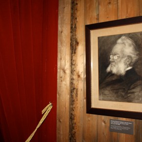 Kirjallinen Oslo –&nbsp;Ibsen-museo